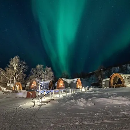 Snowhotel 3*