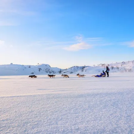 Snowhotel 3* Kirkenes